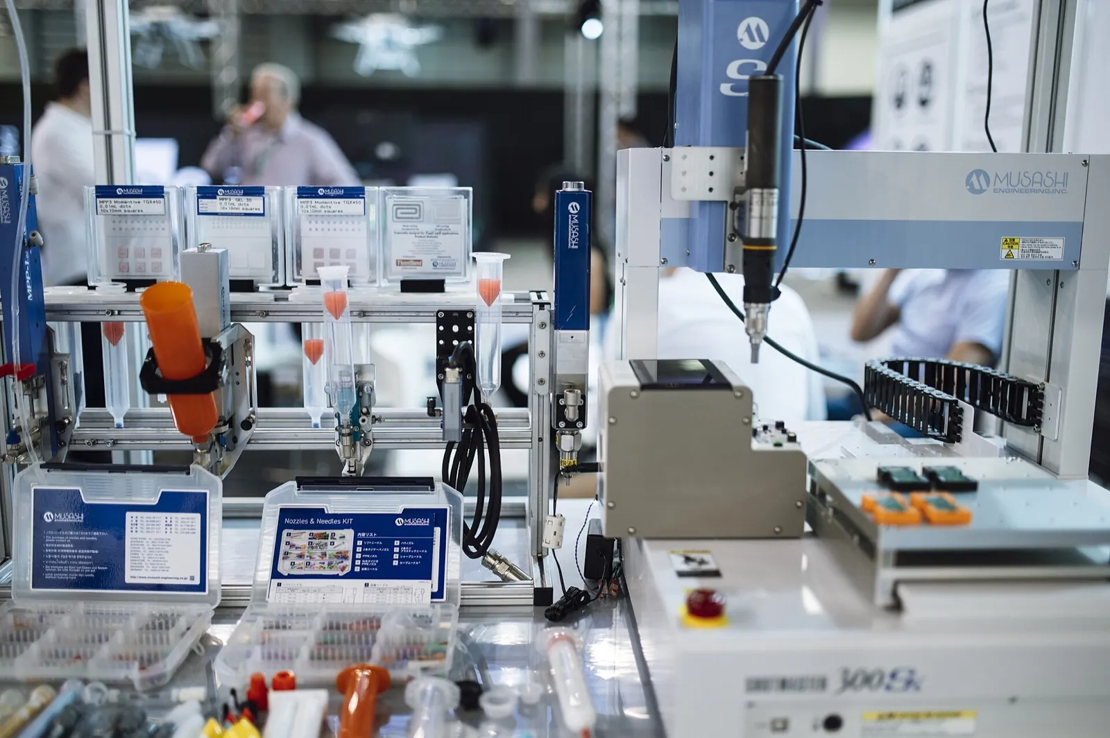 Automated robotic arm working in a factory automation setup